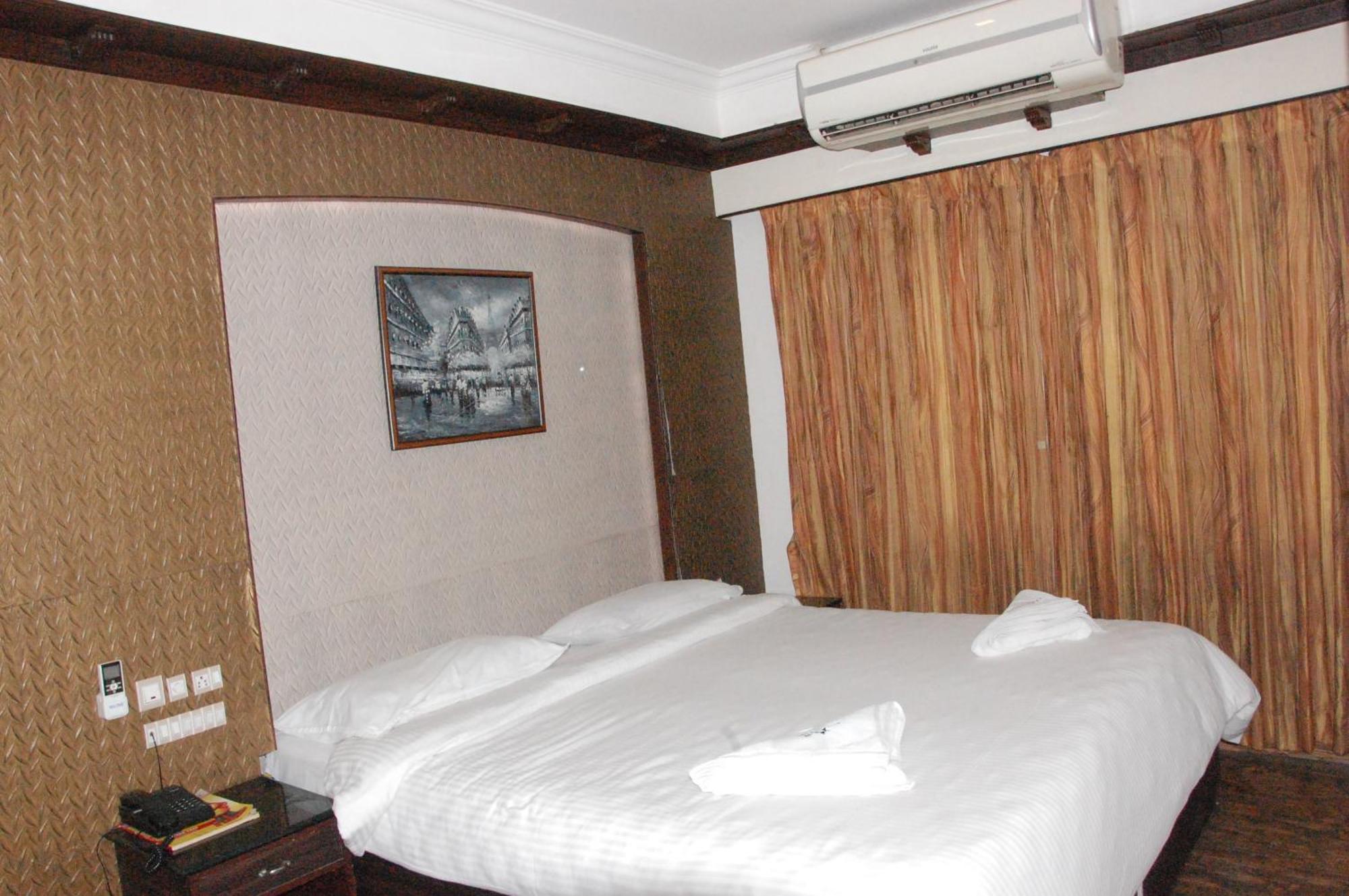 Hotel Blue Star كويمباتور المظهر الخارجي الصورة
